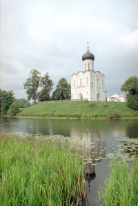 402px_Chram_Pokrowa_Nerl.jpg