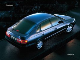 toyota-carina-64076-1400x1050-www_autopics_ru.jpg