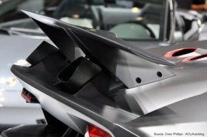 6-lamborghini-sesto-elemento.jpg