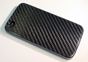 iphone-4-carbon1.jpg